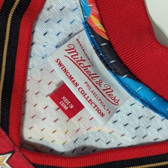 Allen Iverson Sixers Floral Jersey Hardwood Classics HWC Mitchell and Ness Black - Picture 6 of 7